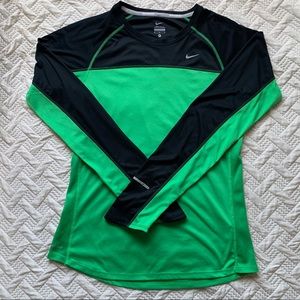 NIKE top